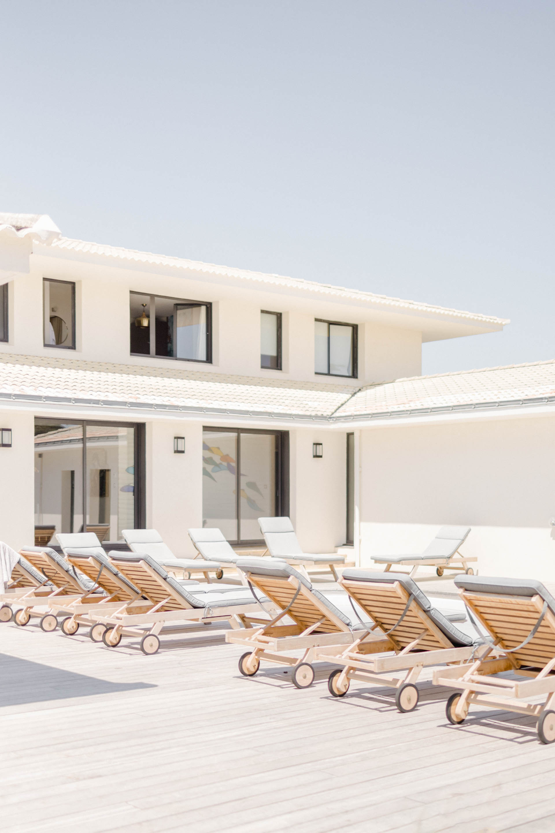 chaise longue planche balcon marron gris