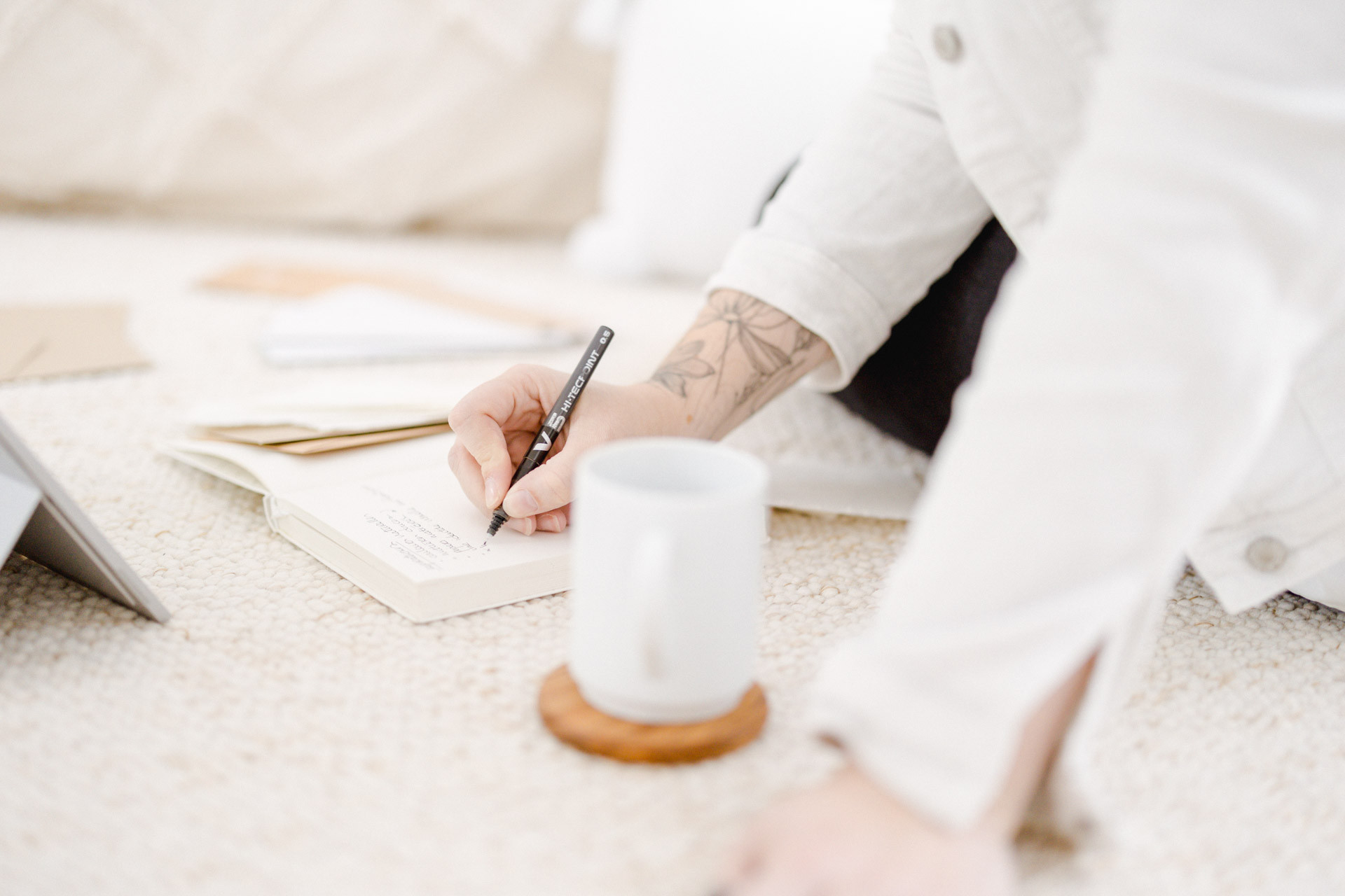 fournitures de bureau poignet papier papeterie stylo