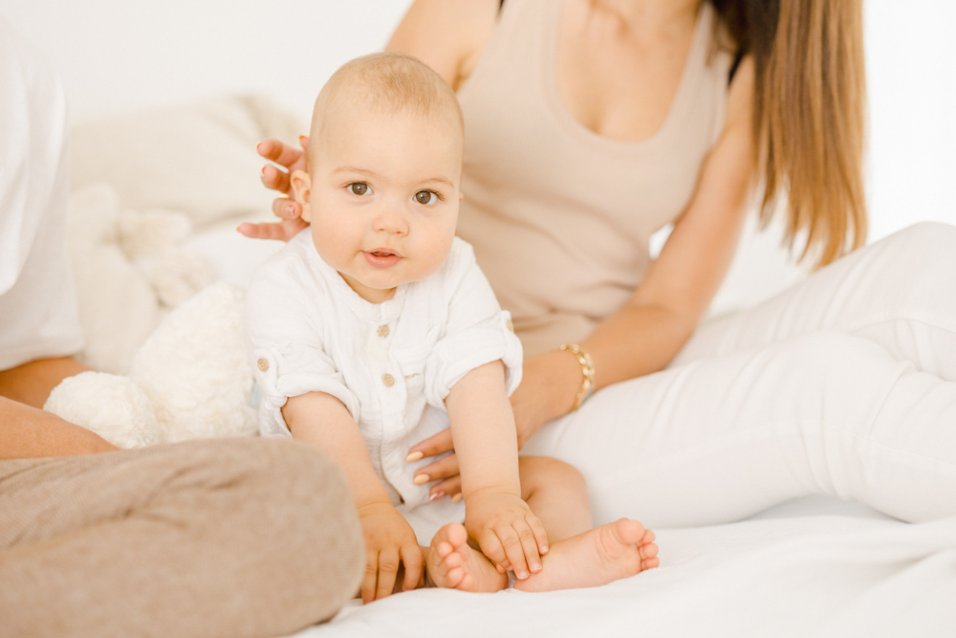 bonheur main enfant amour marron