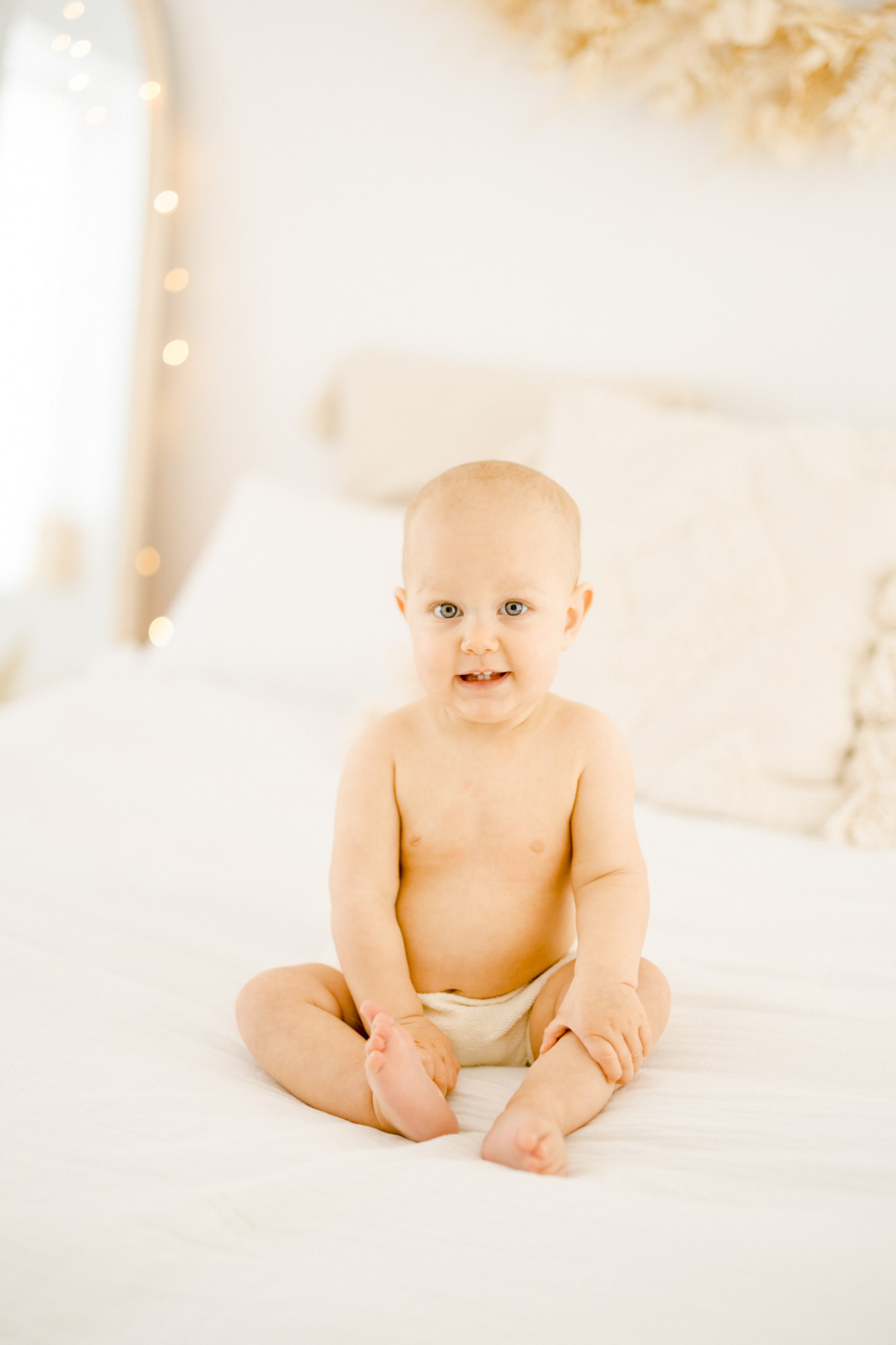 enfant lit beige marron bordeaux