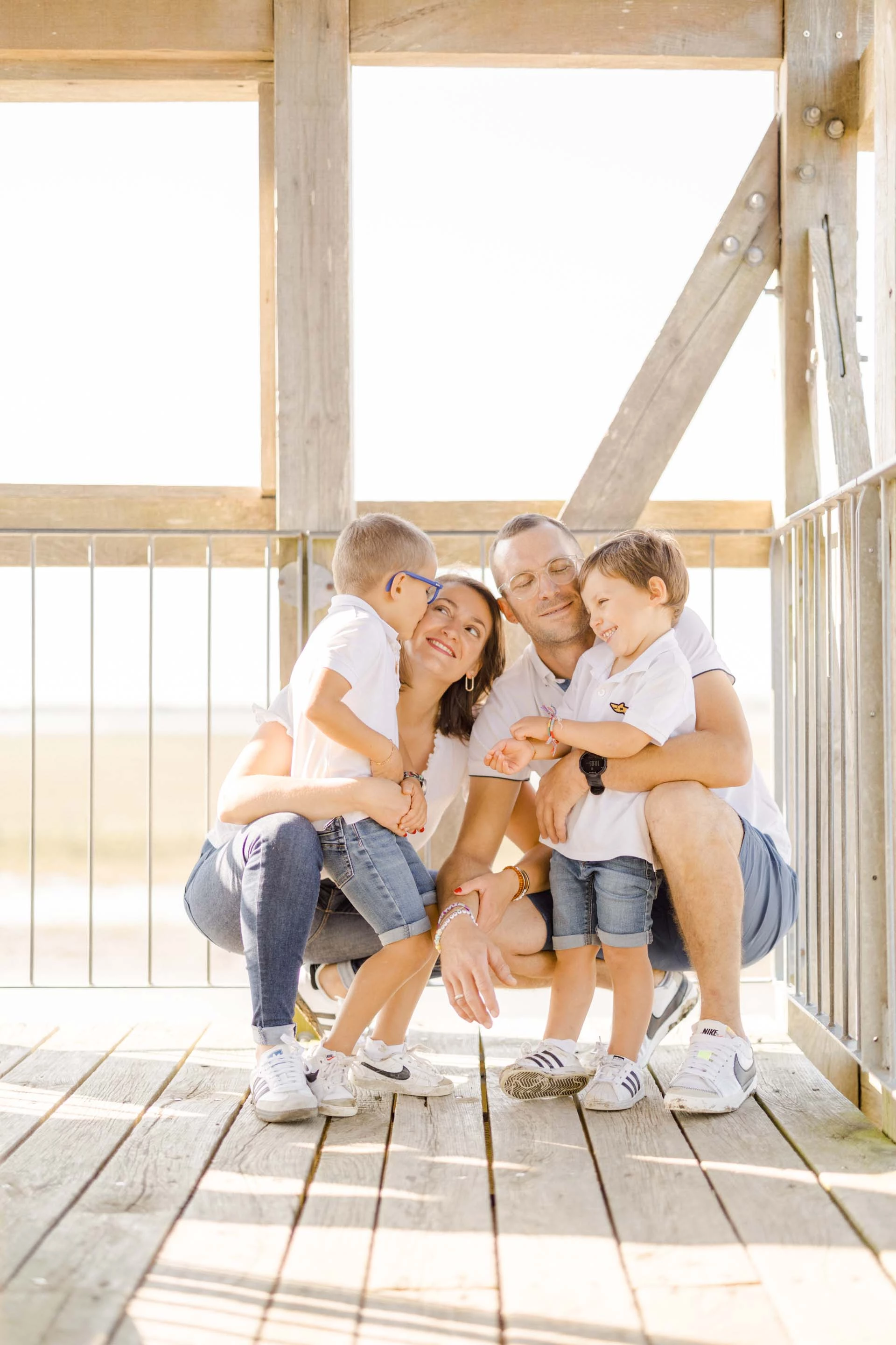 bonheur sourire amour enfant gris