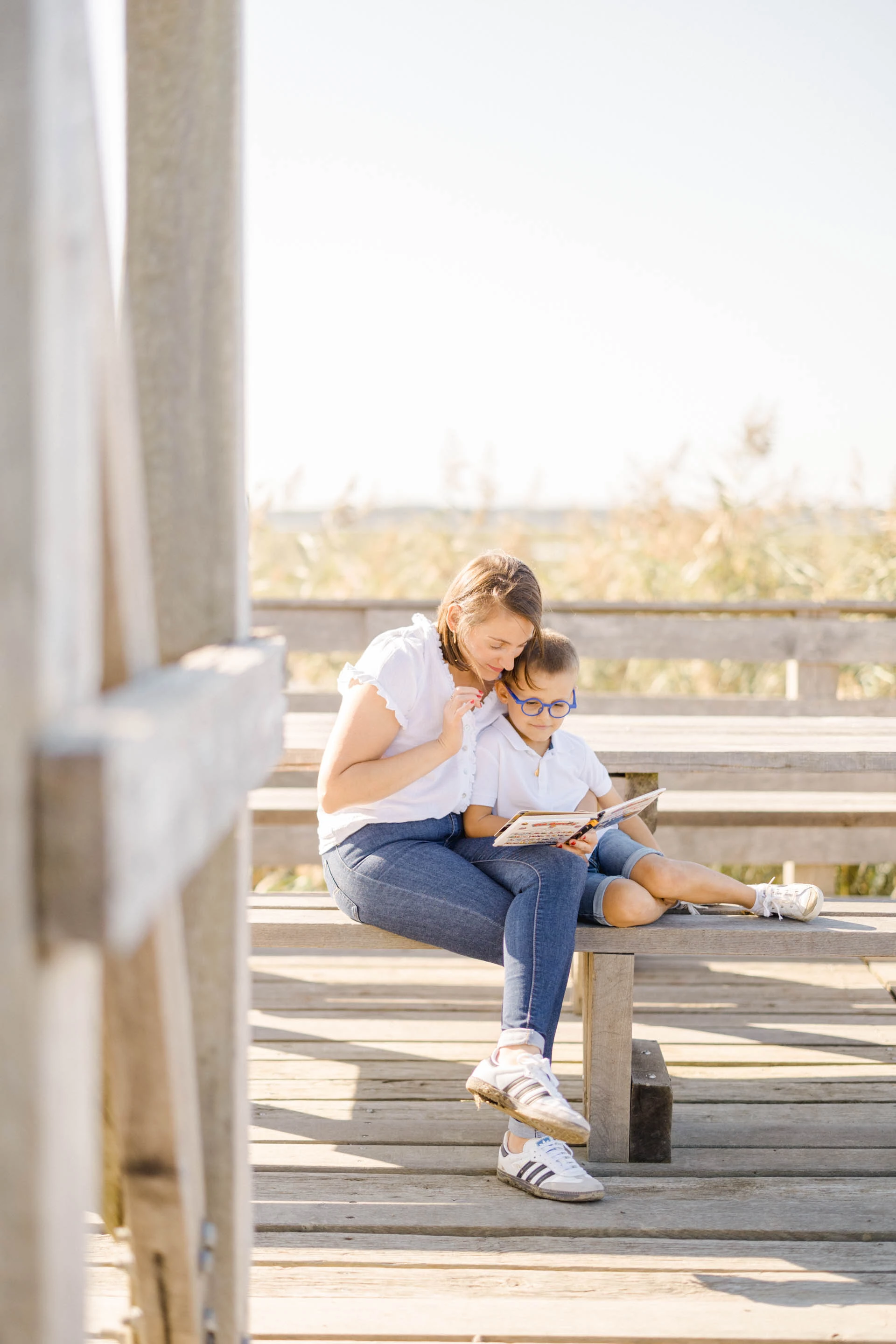 bonheur sourire enfant amour gris