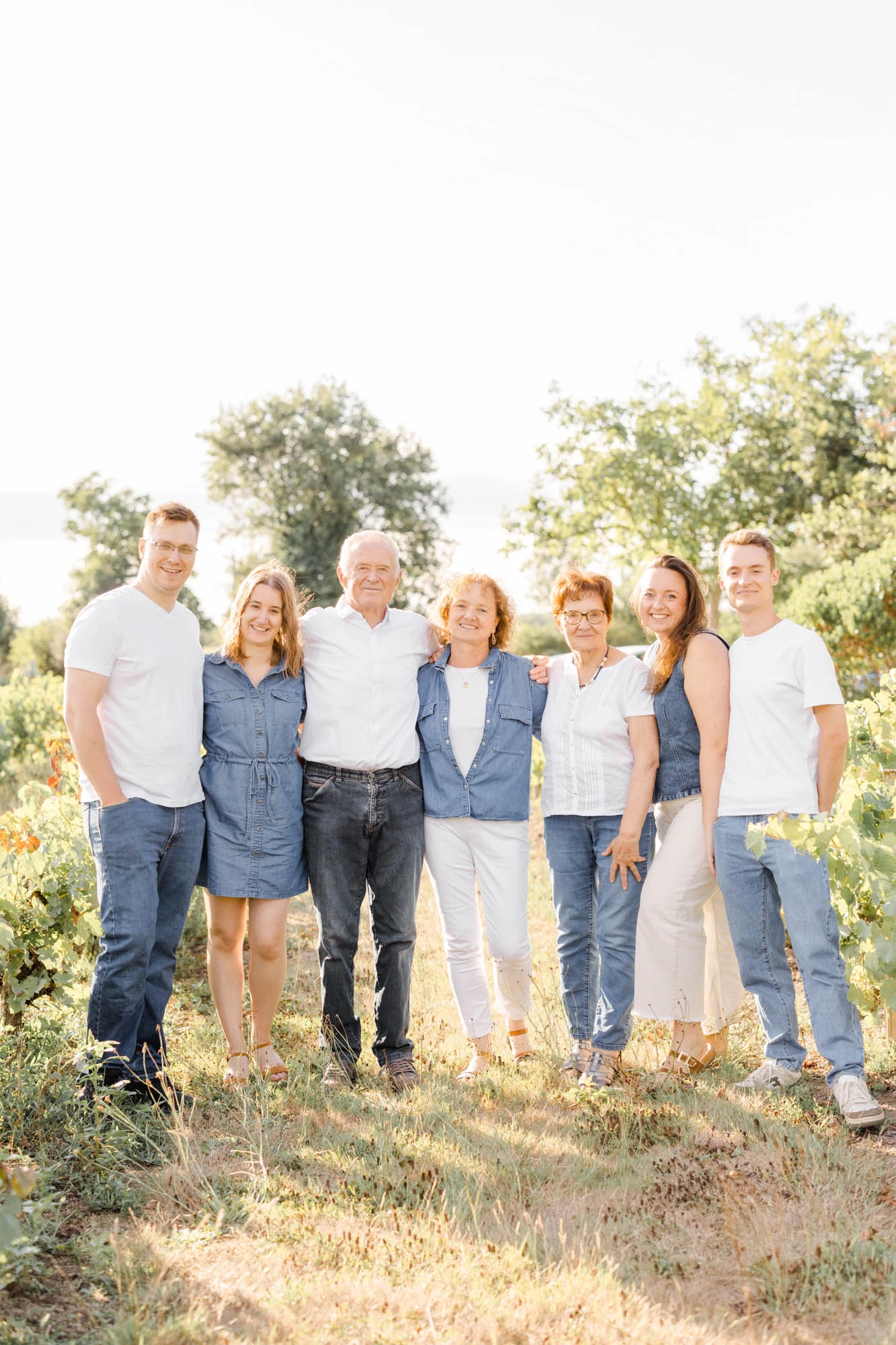bonheur jeans sourire événement beige