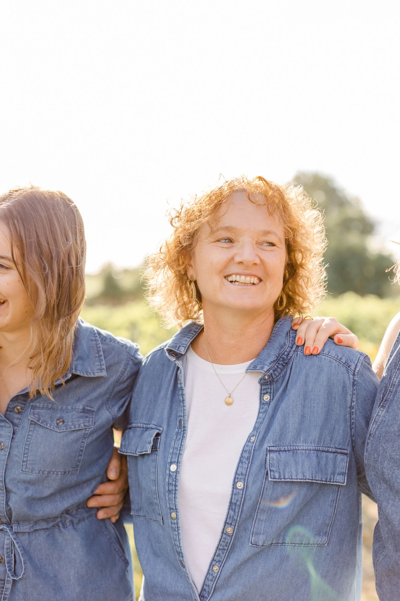 bonheur sourire bouton gris rose