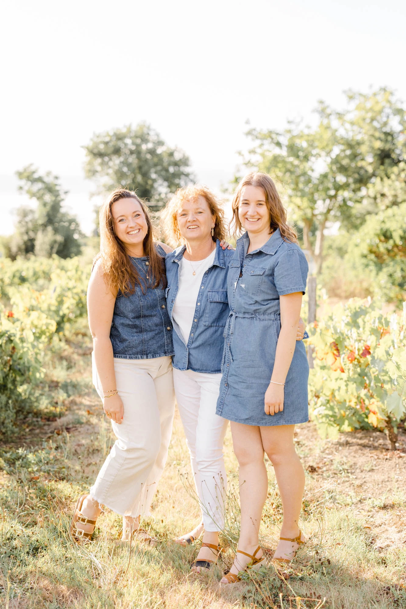 bonheur sourire beige marron gris