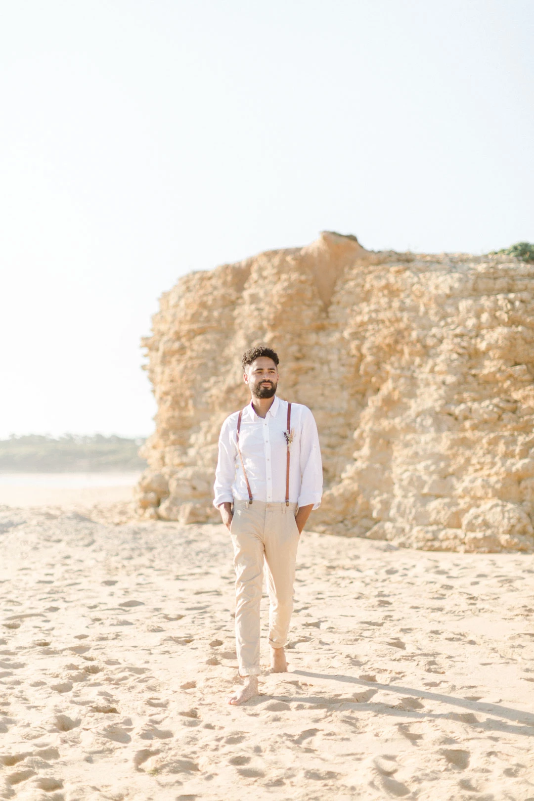 bretelles beige gris marron chemise