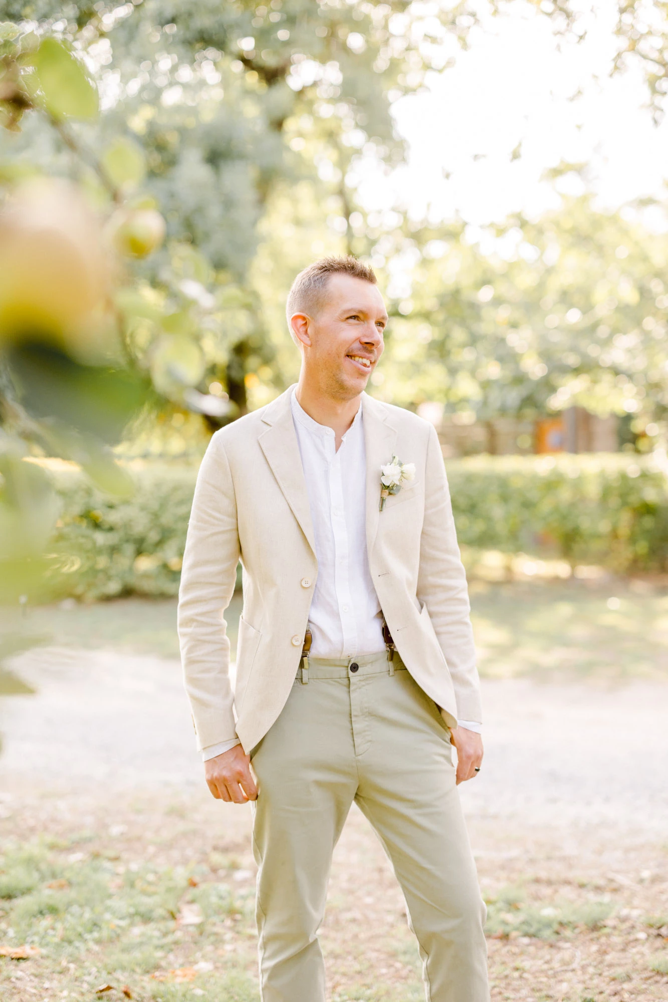 vêtements de cérémonie, collier, pantalon, blazer, chemise habillée