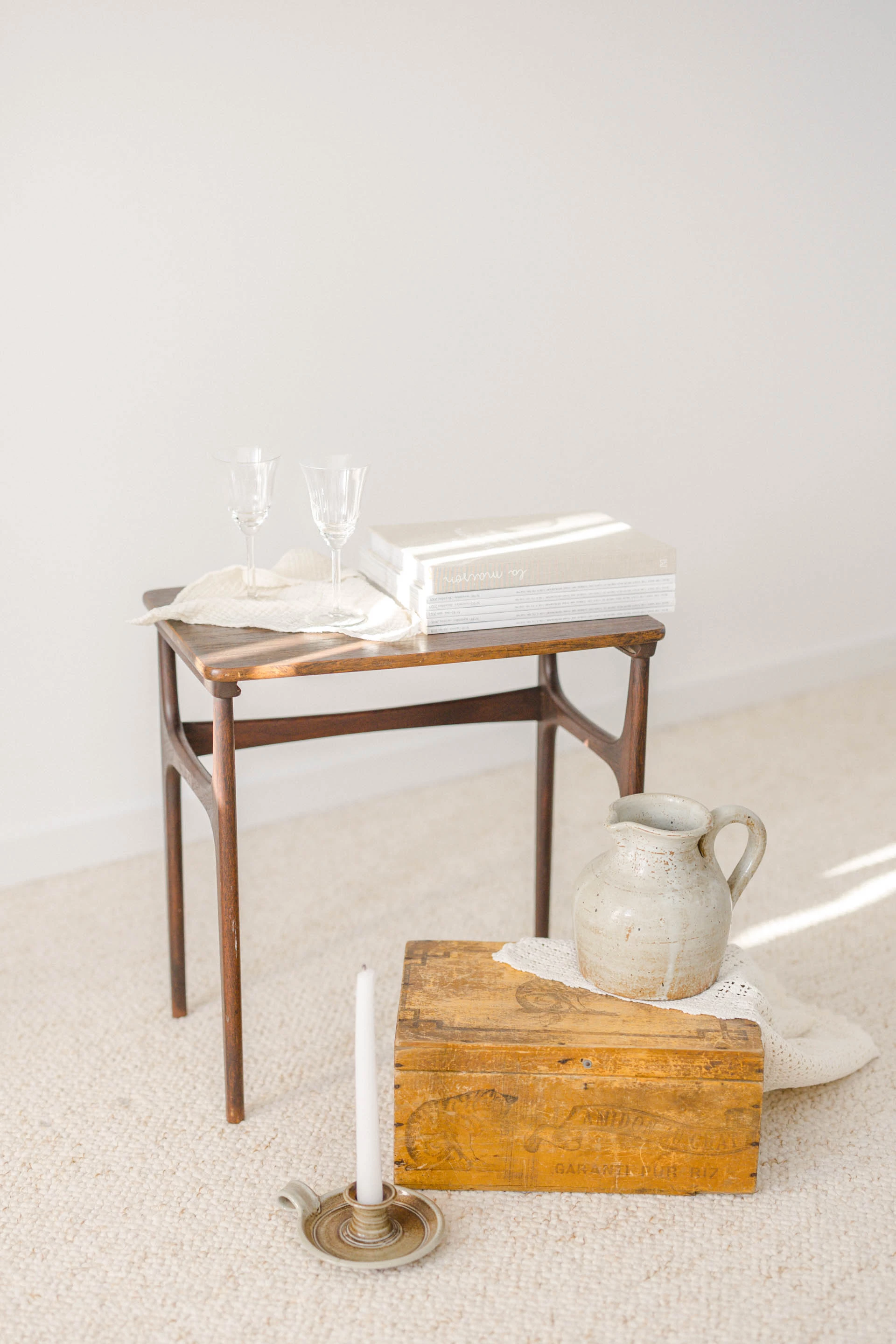 meubles planche marron gris professionnel