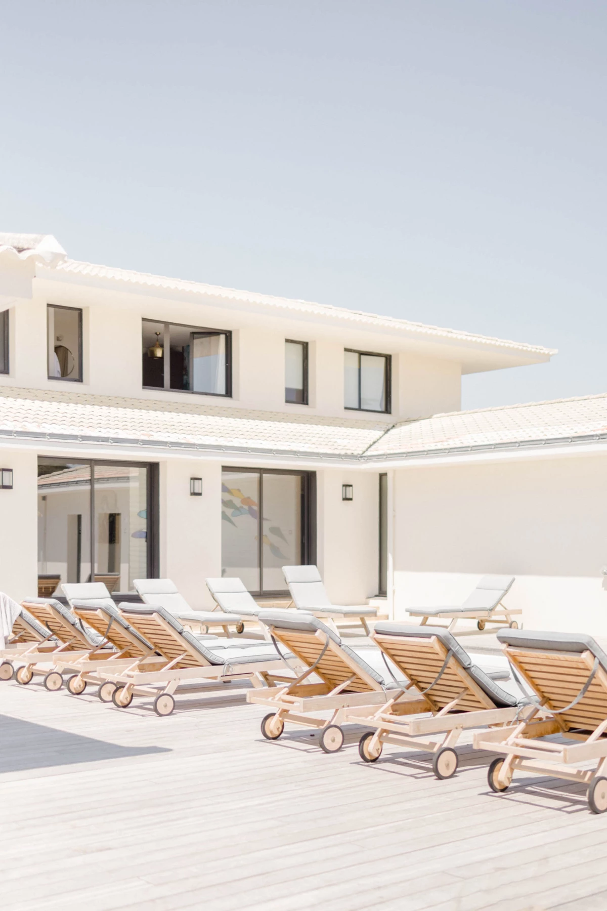 chaise longue planche balcon marron gris