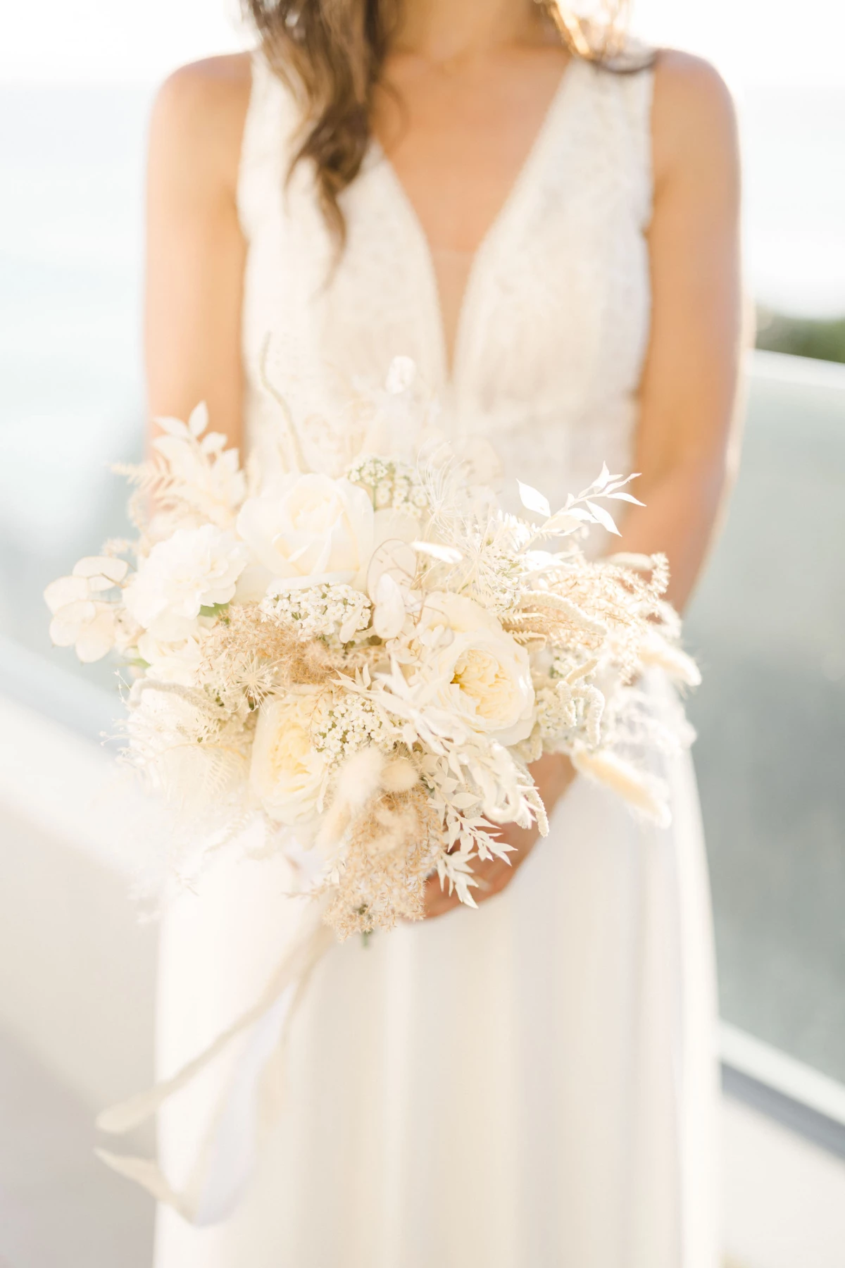 pétale composition florale rose beige gris