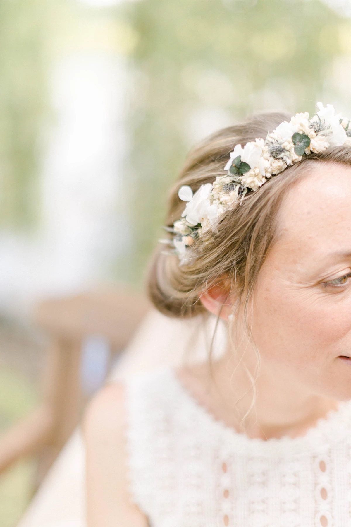 mariage composition florale gris marron fleurs