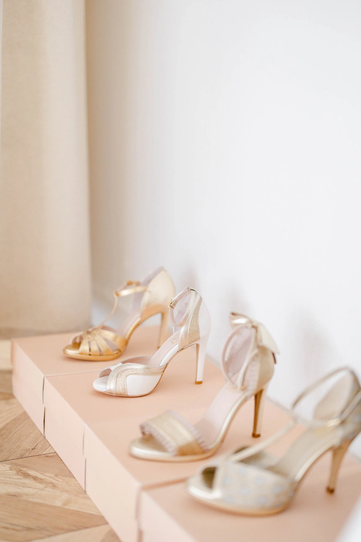 rose chaussure à talons hauts gris professionnel