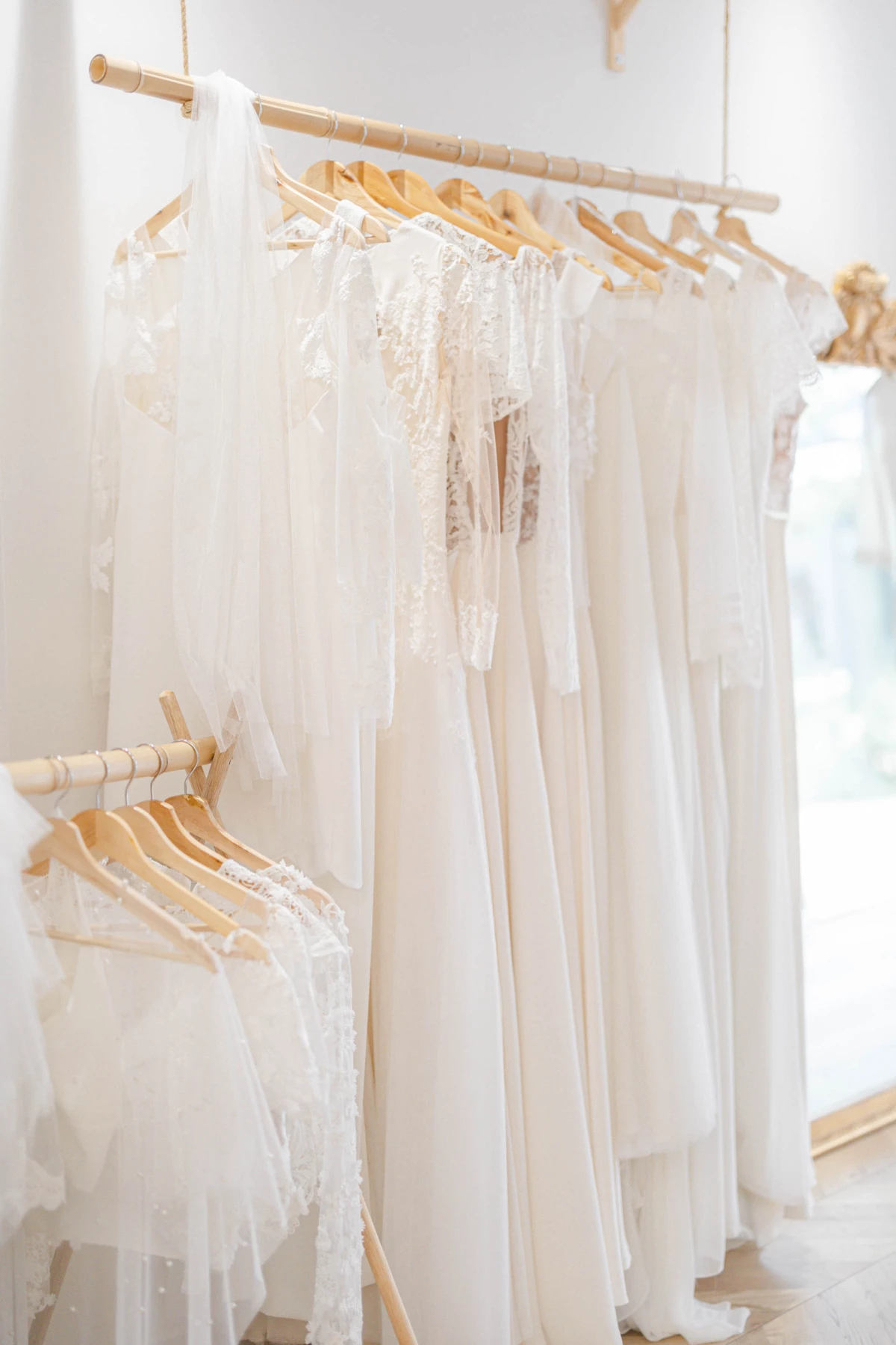 blanc robe rose boutique stylisme