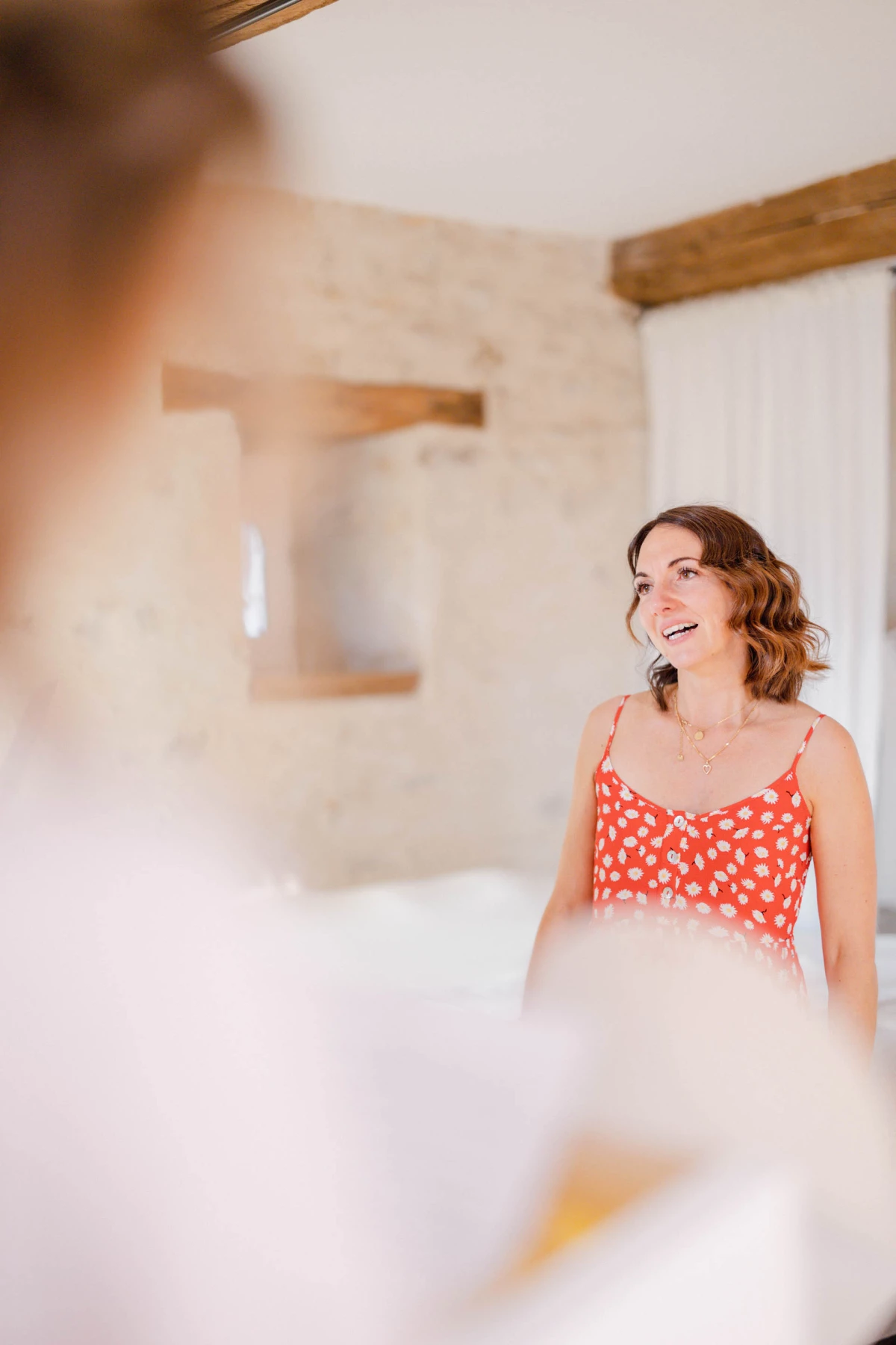 bonheur sourire rose marron gris