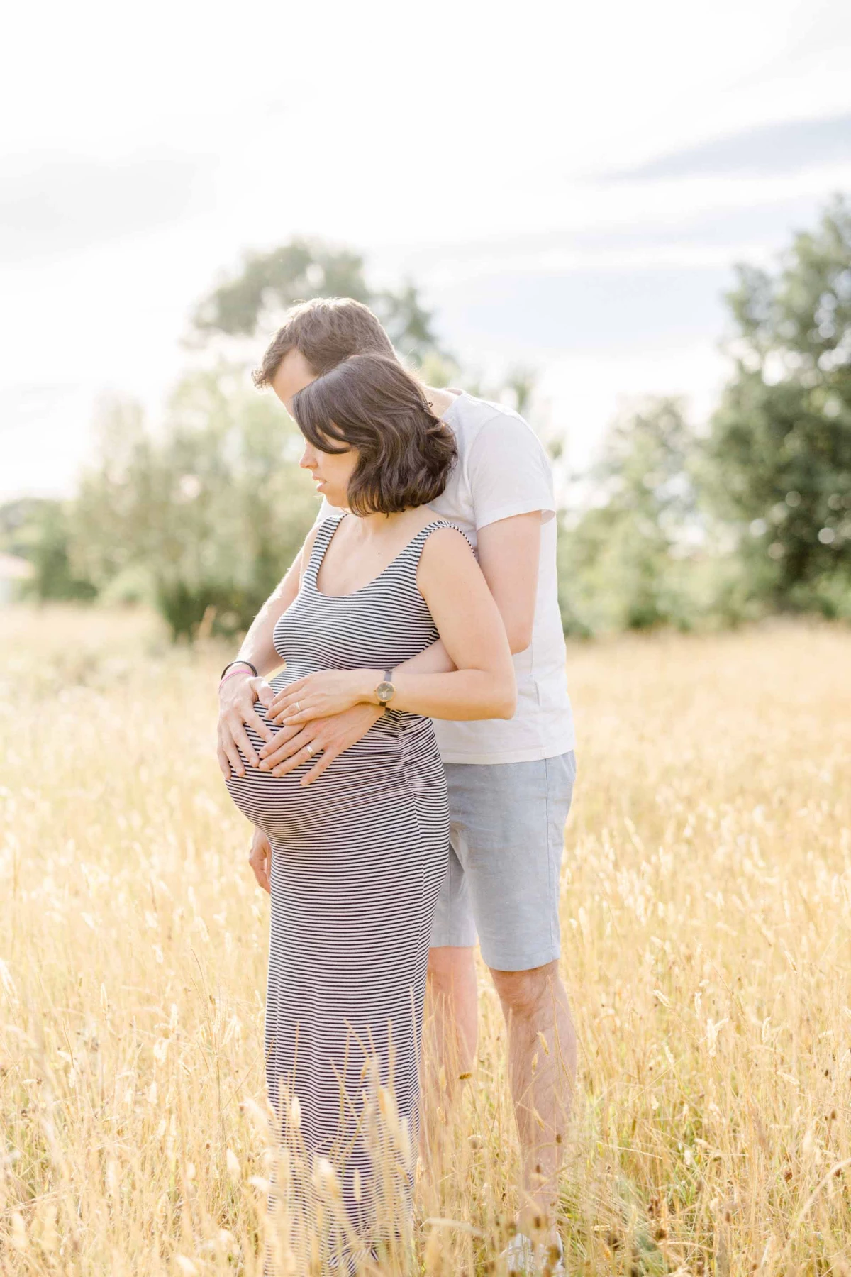 bonheur amour enfant se tenir la main famille