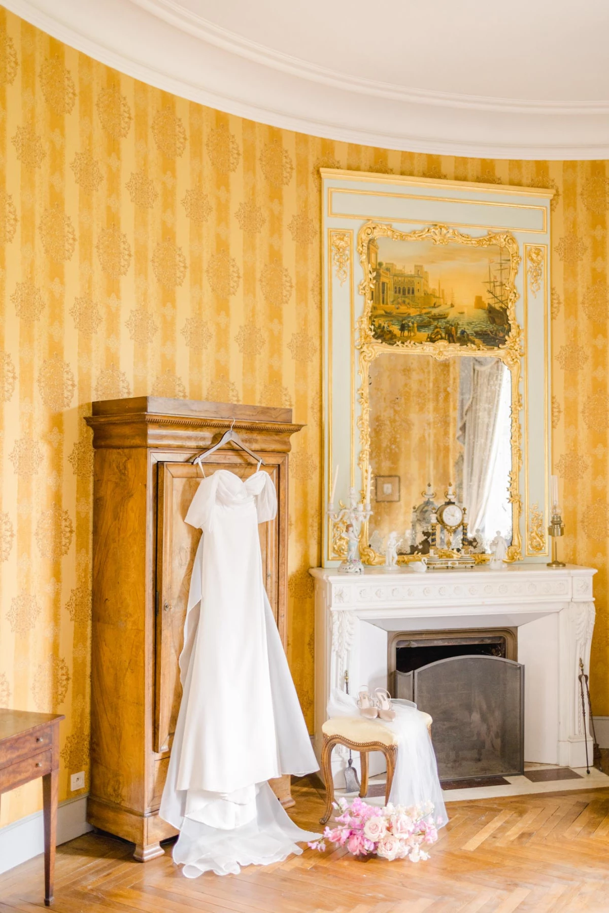 sol moulage robe rose marron