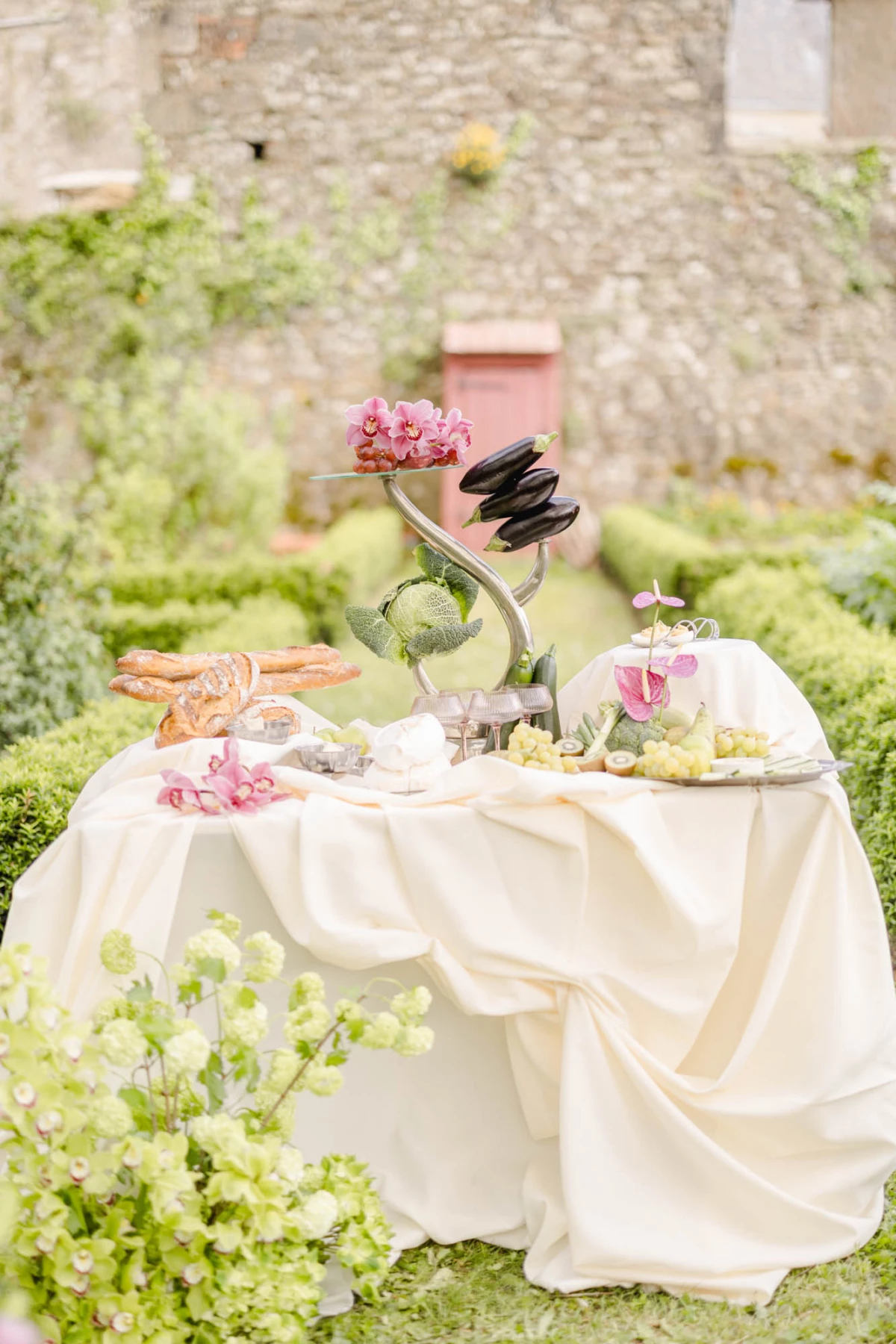 fleur pétale rose composition florale gris
