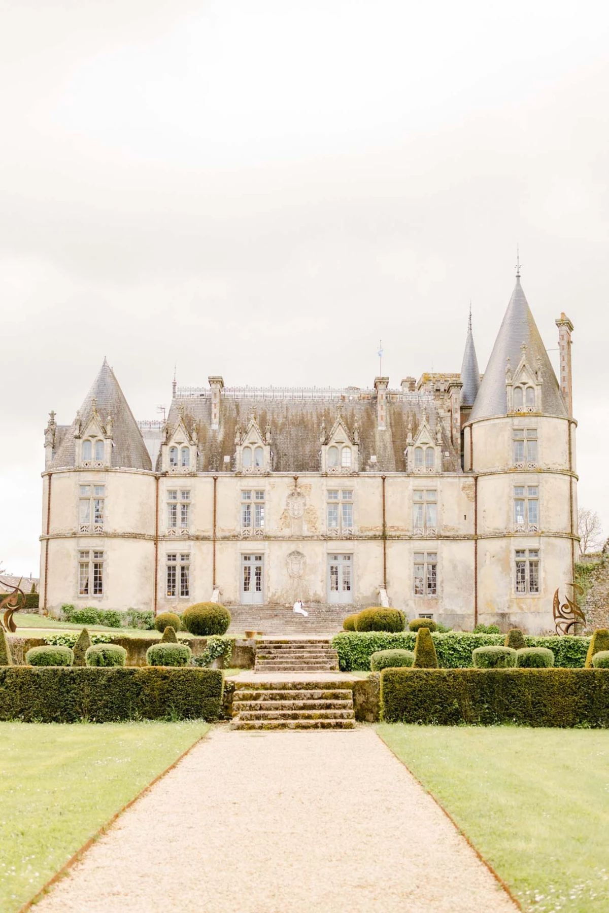 jardin château haie manoir beige