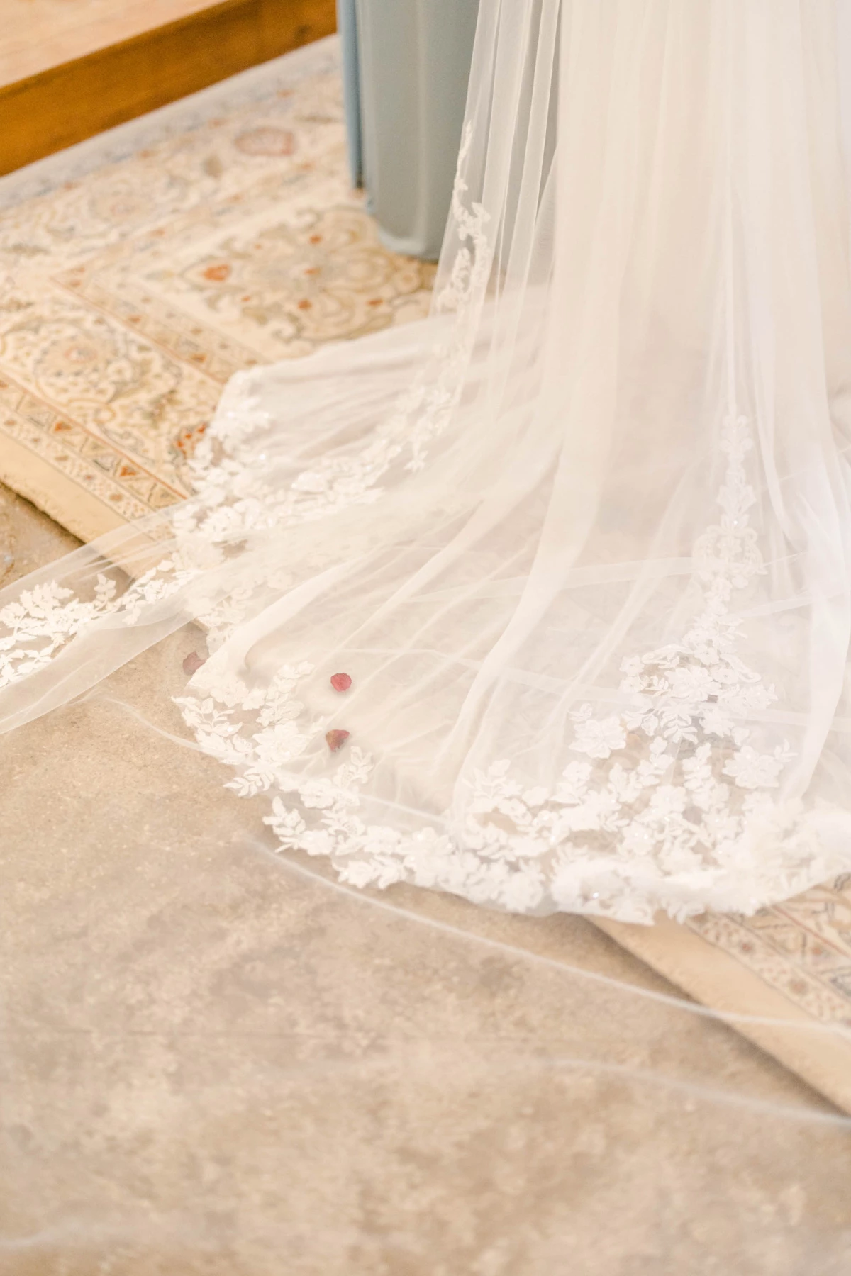 robe dentelle rose marron gris