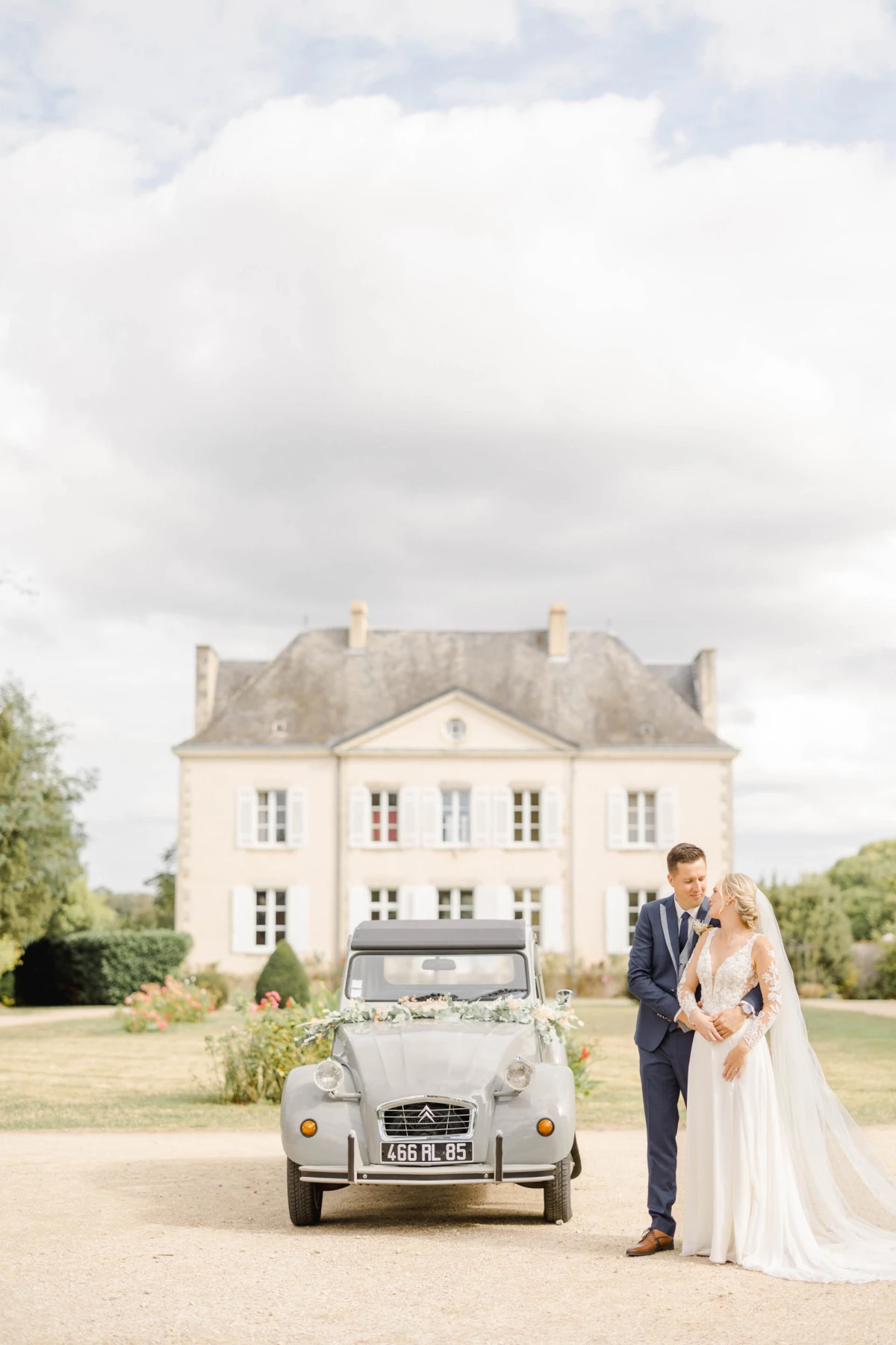 mariage bonheur robe beige gris