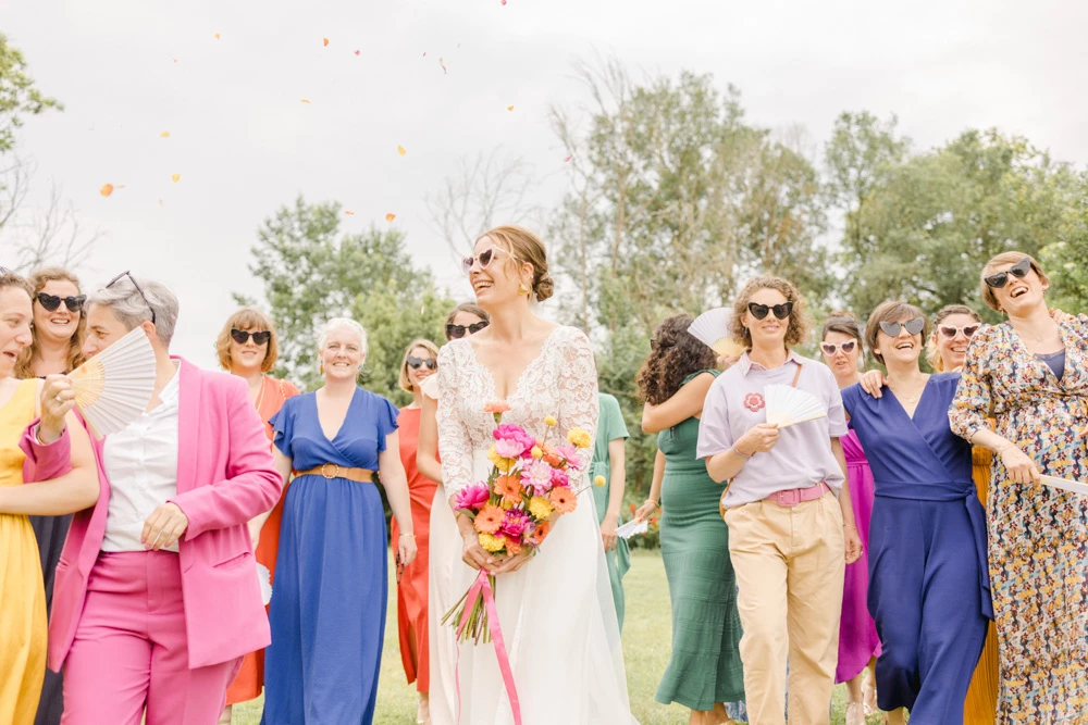 bonheur sourire robe événement rose