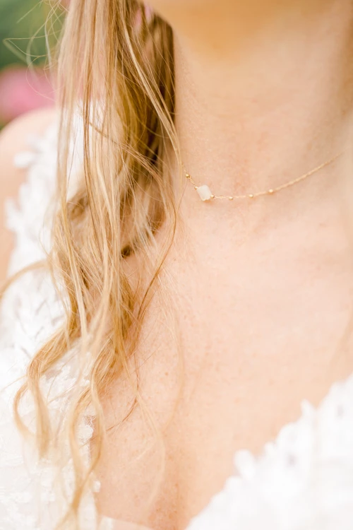 rose marron gris bijou