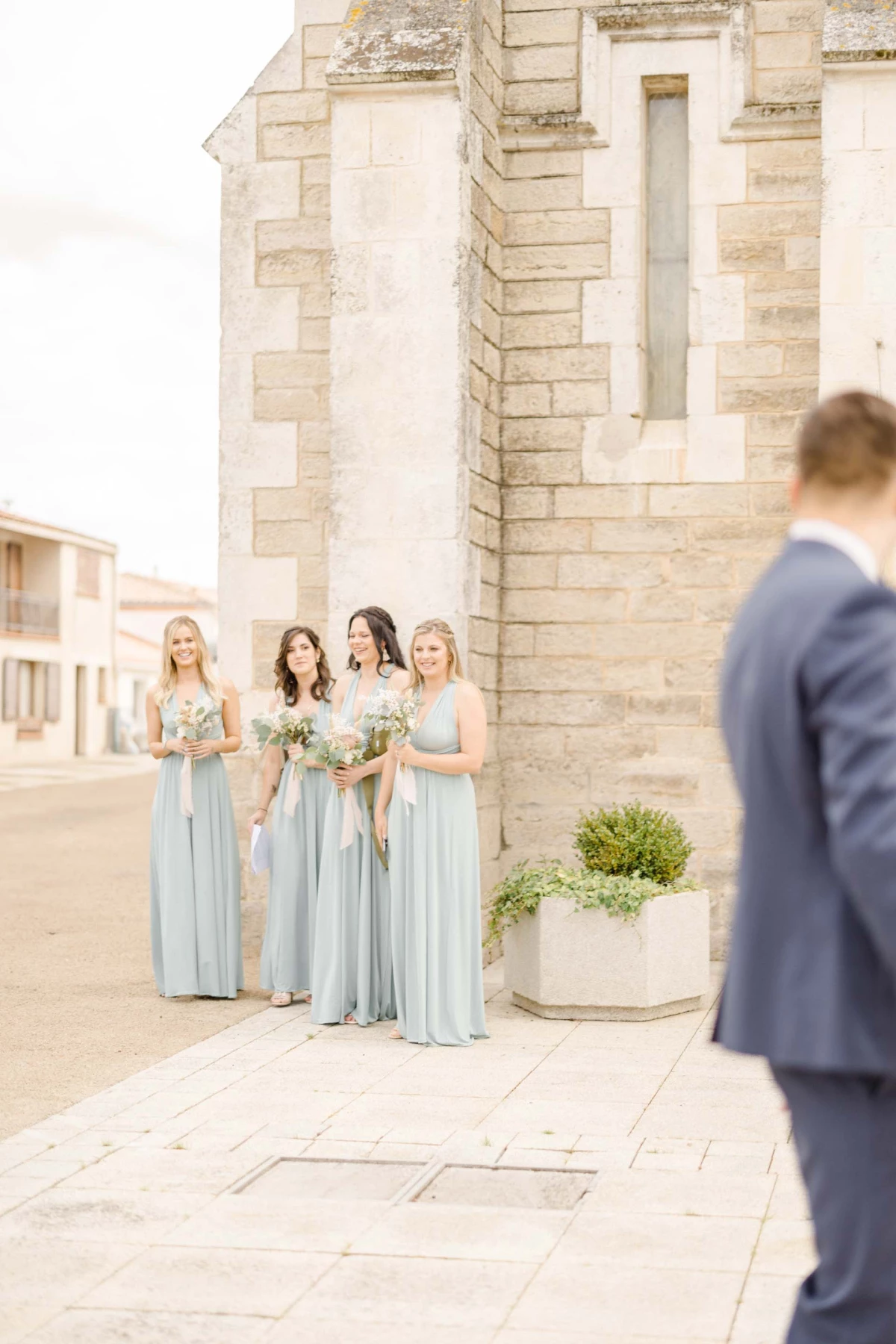 robe gris mariage fleurs