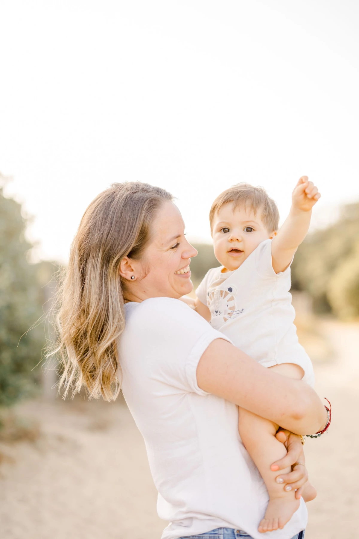 bonheur main sourire enfant amour