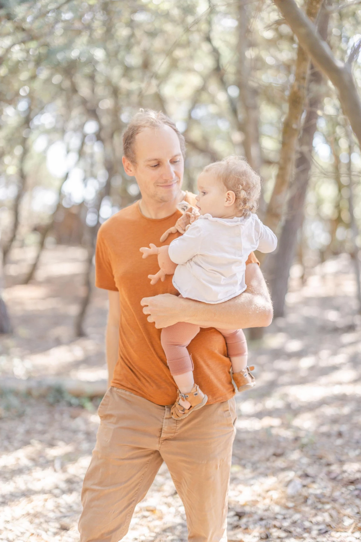 bonheur main enfant sourire amour