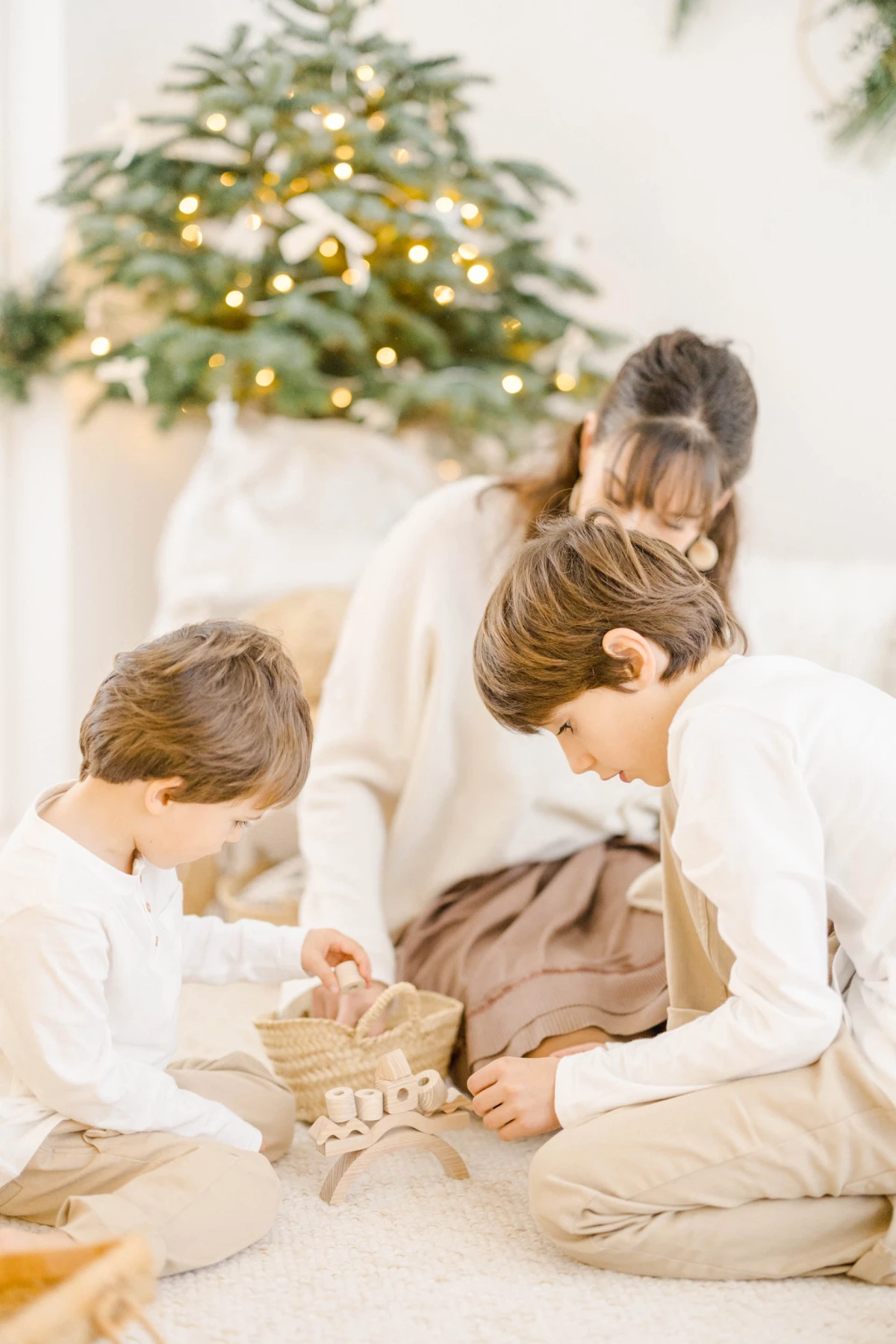 bonheur enfant événement gris marron