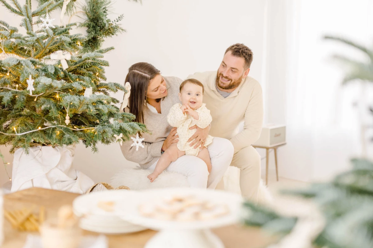 bonheur événement enfant sourire gris