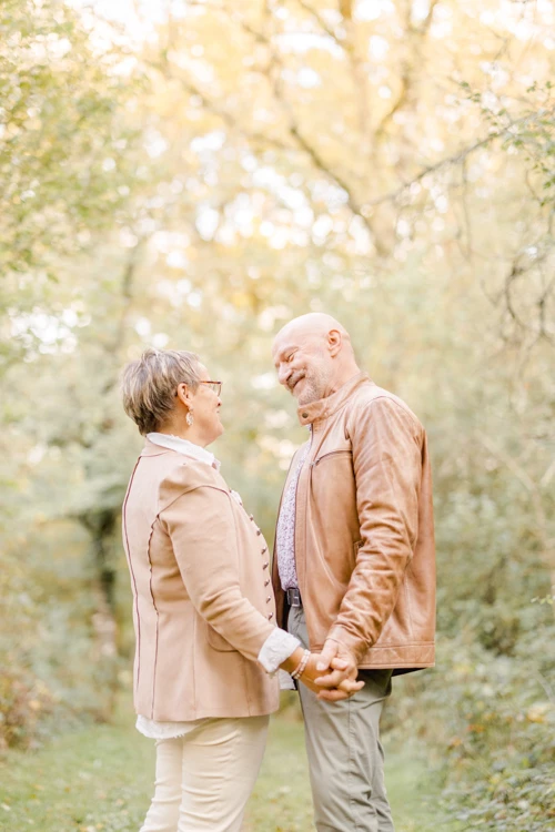 bonheur amour geste romance câlin