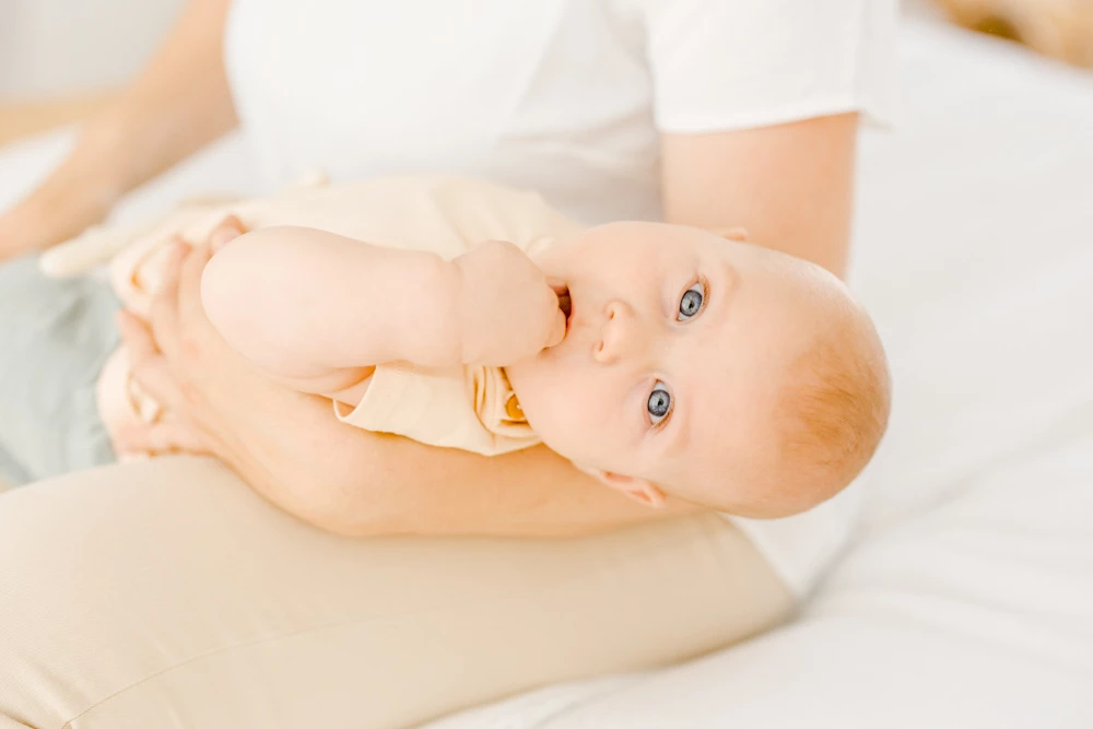 enfant rose marron gris orange