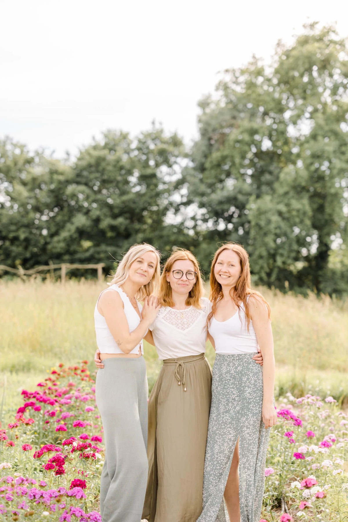 vert bonheur événement robe rose