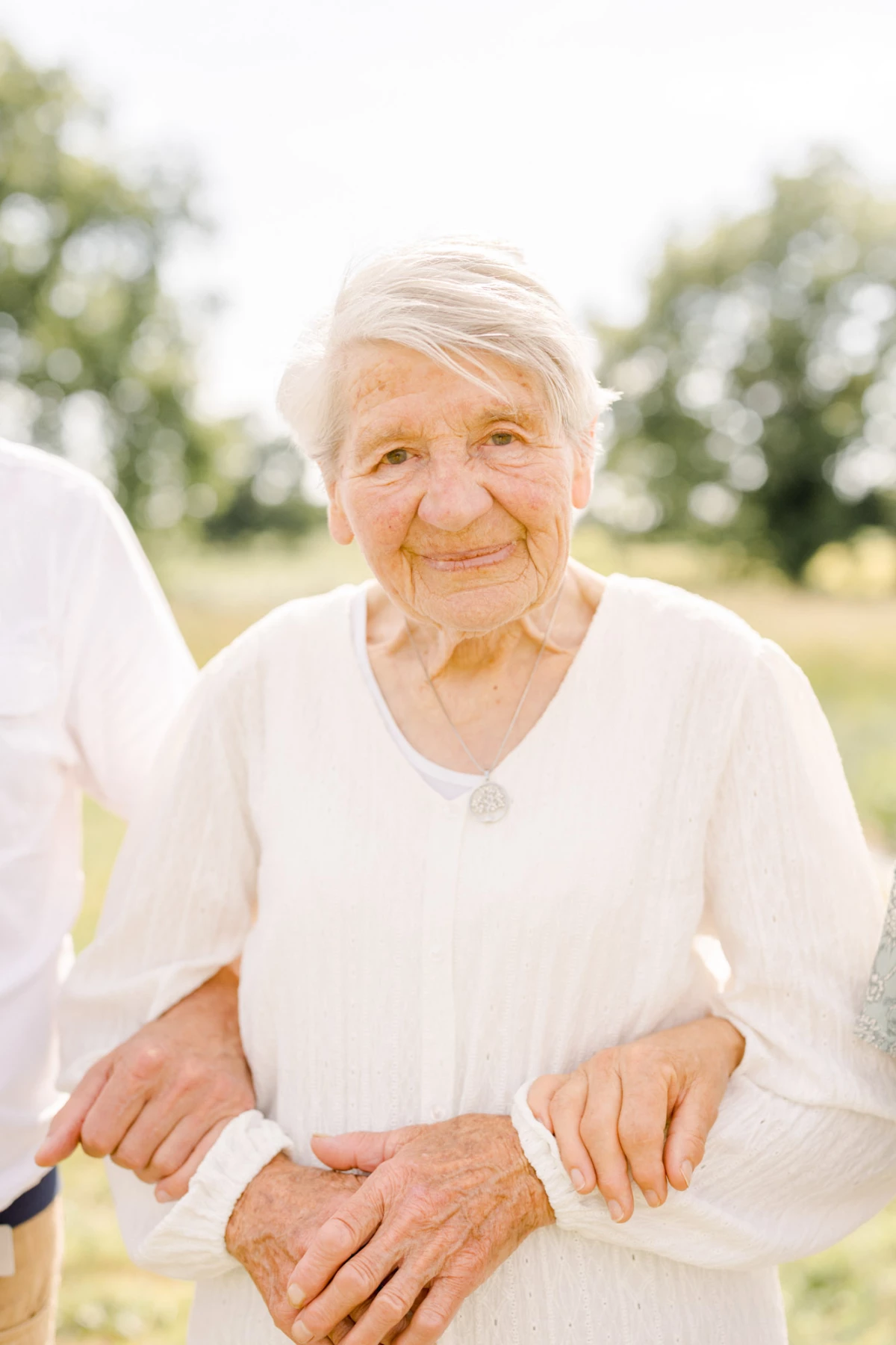 bonheur sourire geste grand-parent rire