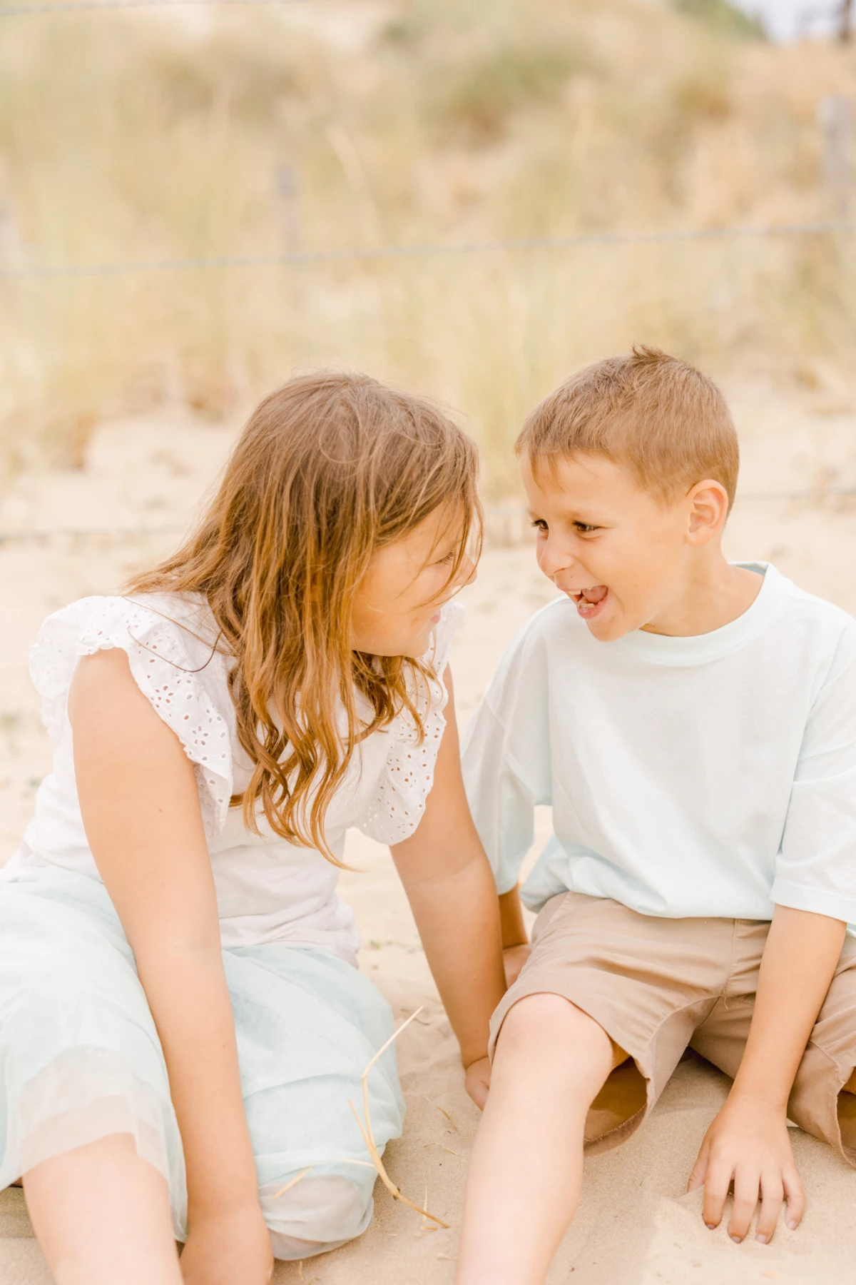 bonheur main enfant amour geste