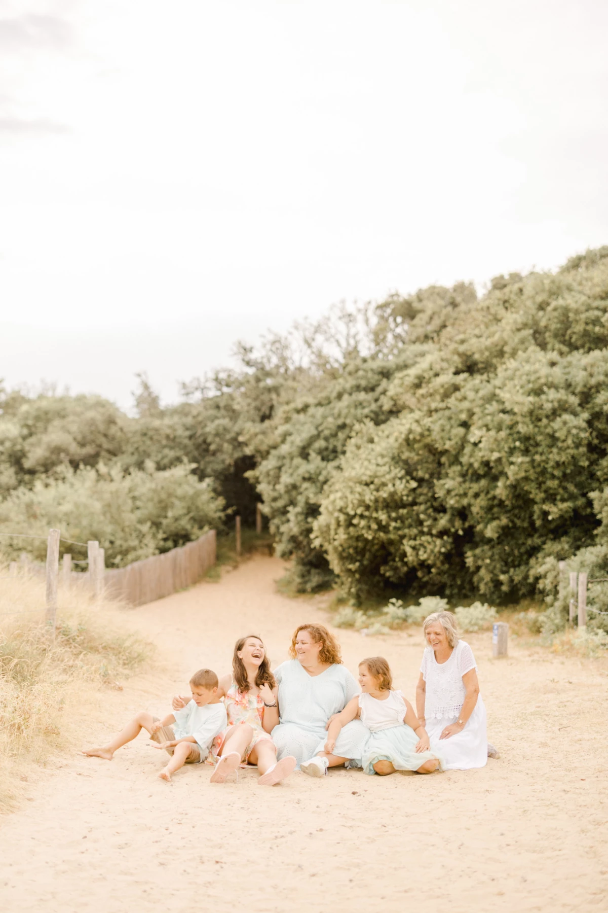 événement bonheur robe enfant sable