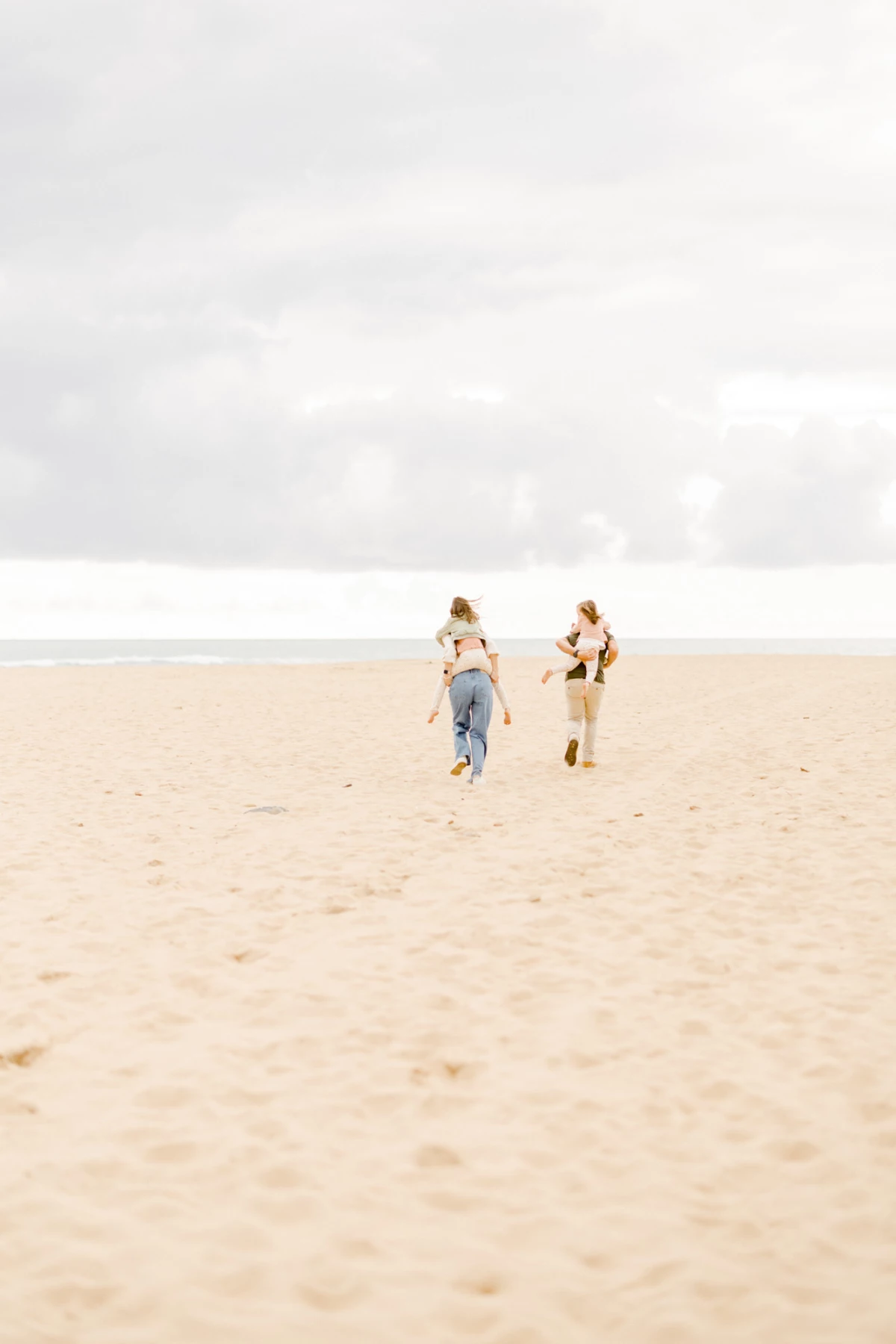 sable plage beige marron gris