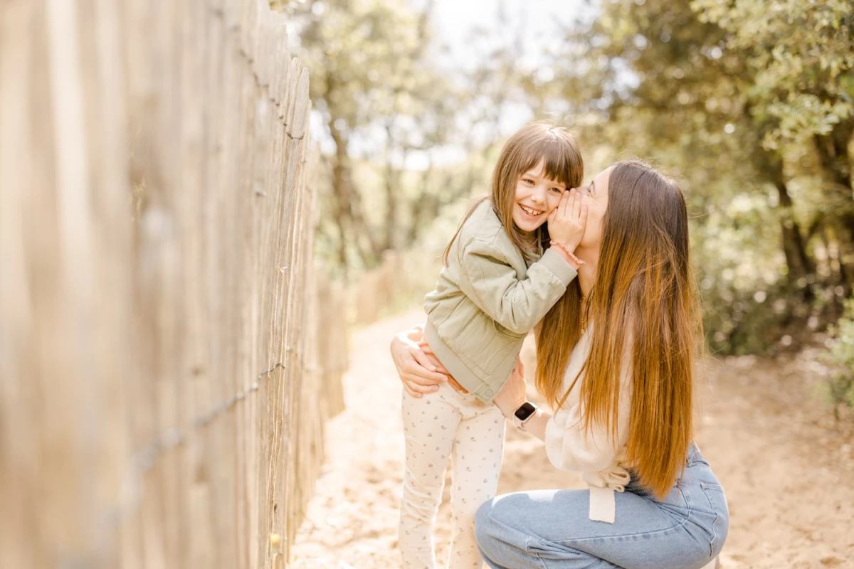 bonheur sourire enfant amour marron