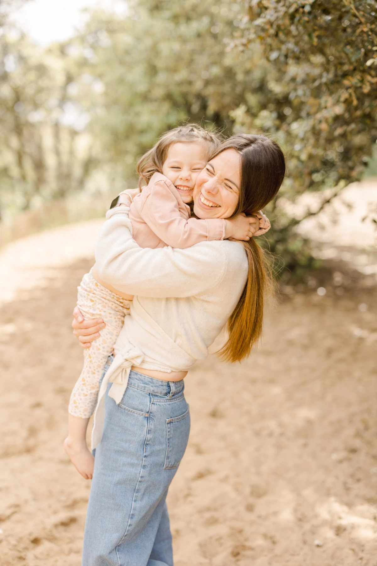 bonheur sourire amour câlin marron