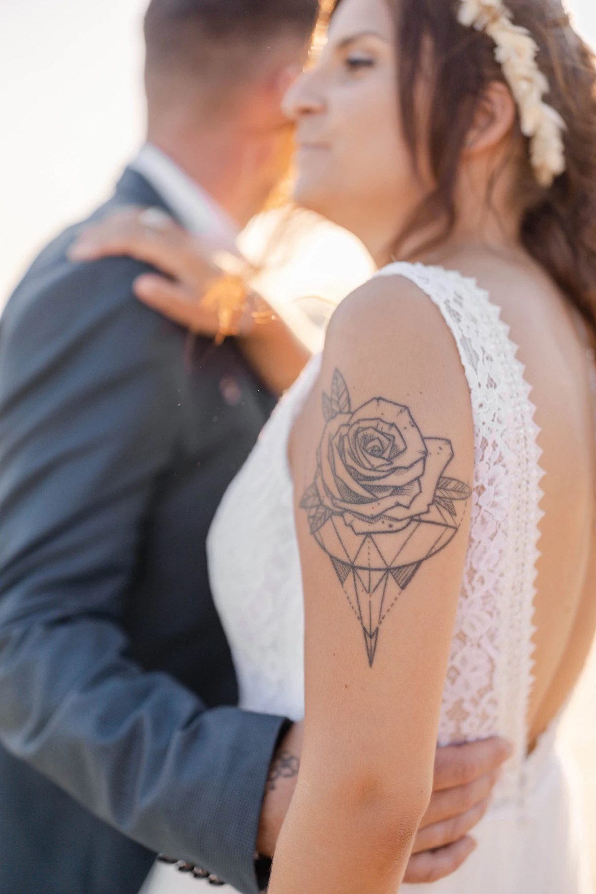 robe dentelle rose gris beige