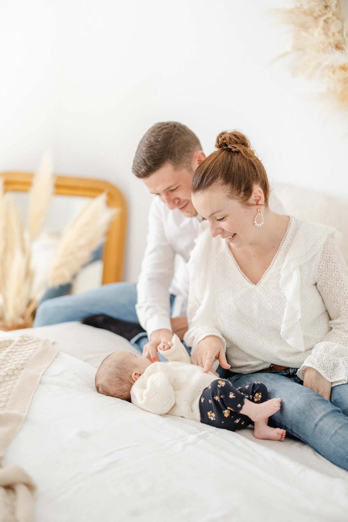 bonheur enfant amour famille jouer avec les enfants