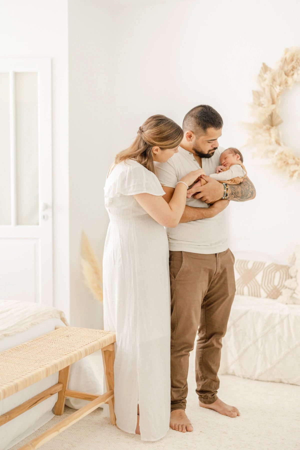 bonheur enfant amour famille beige