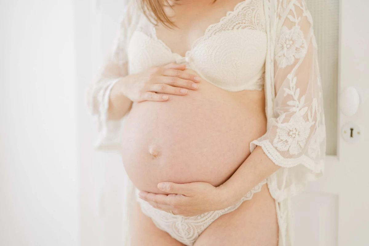 gris grossesse studio