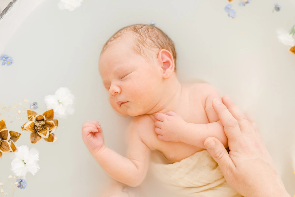 enfant naissance marron gris orange