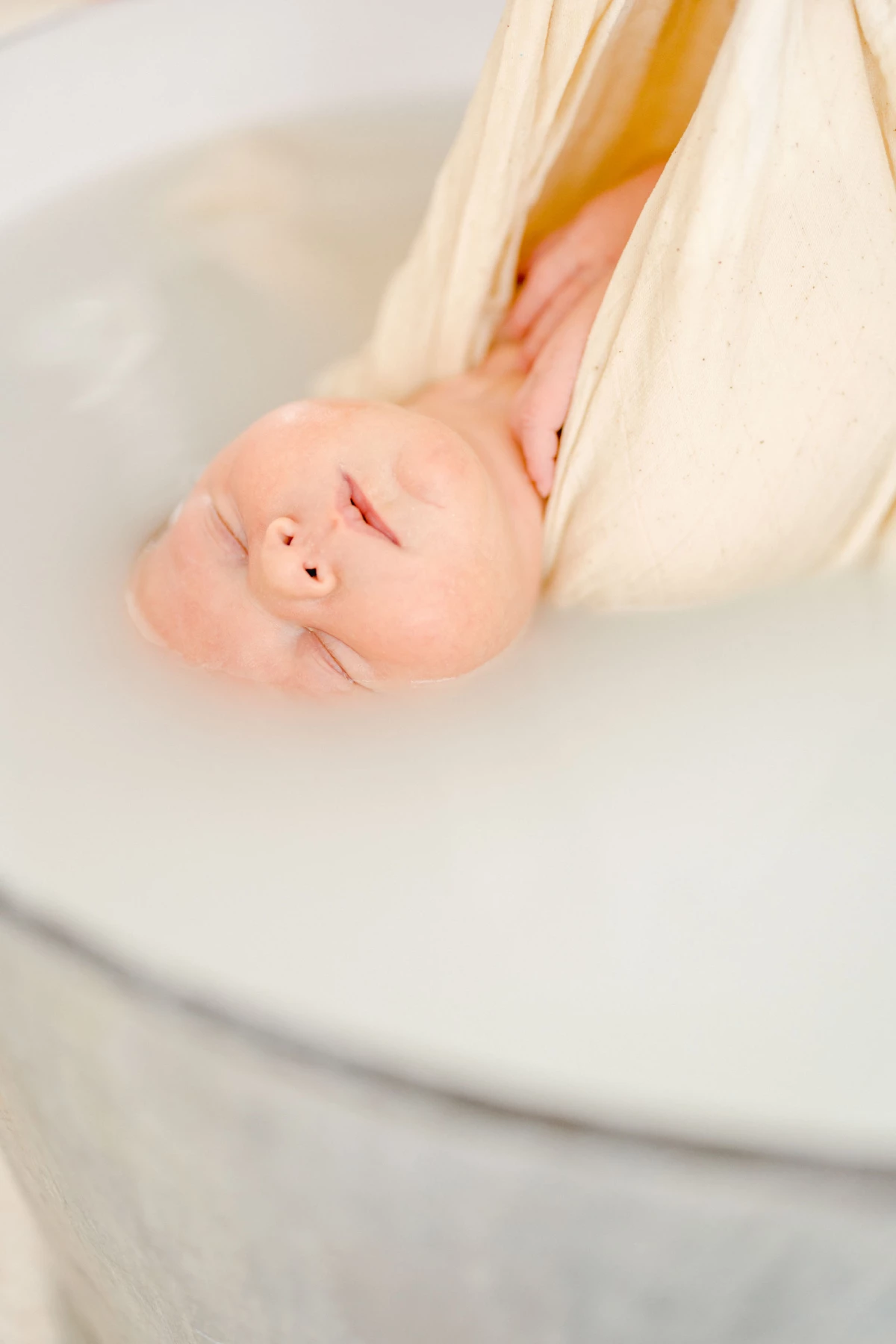 enfant gris marron noir orange