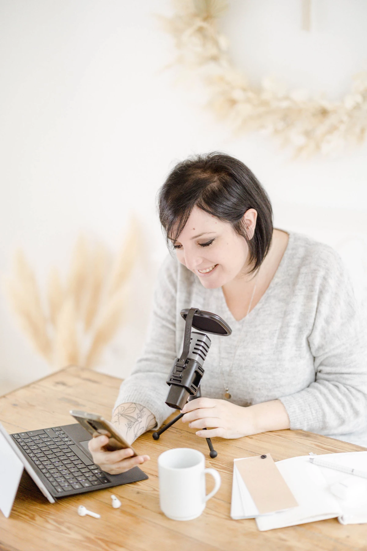 main fournitures de bureau meubles bureau technologie