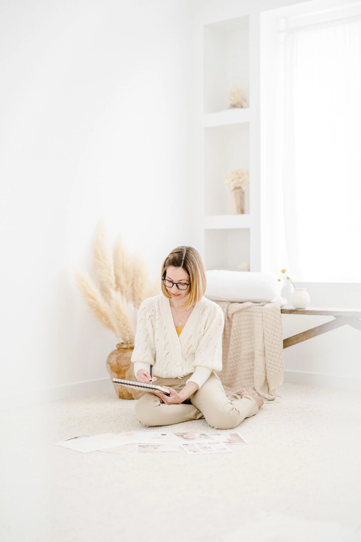 meubles lampe beige gris marron