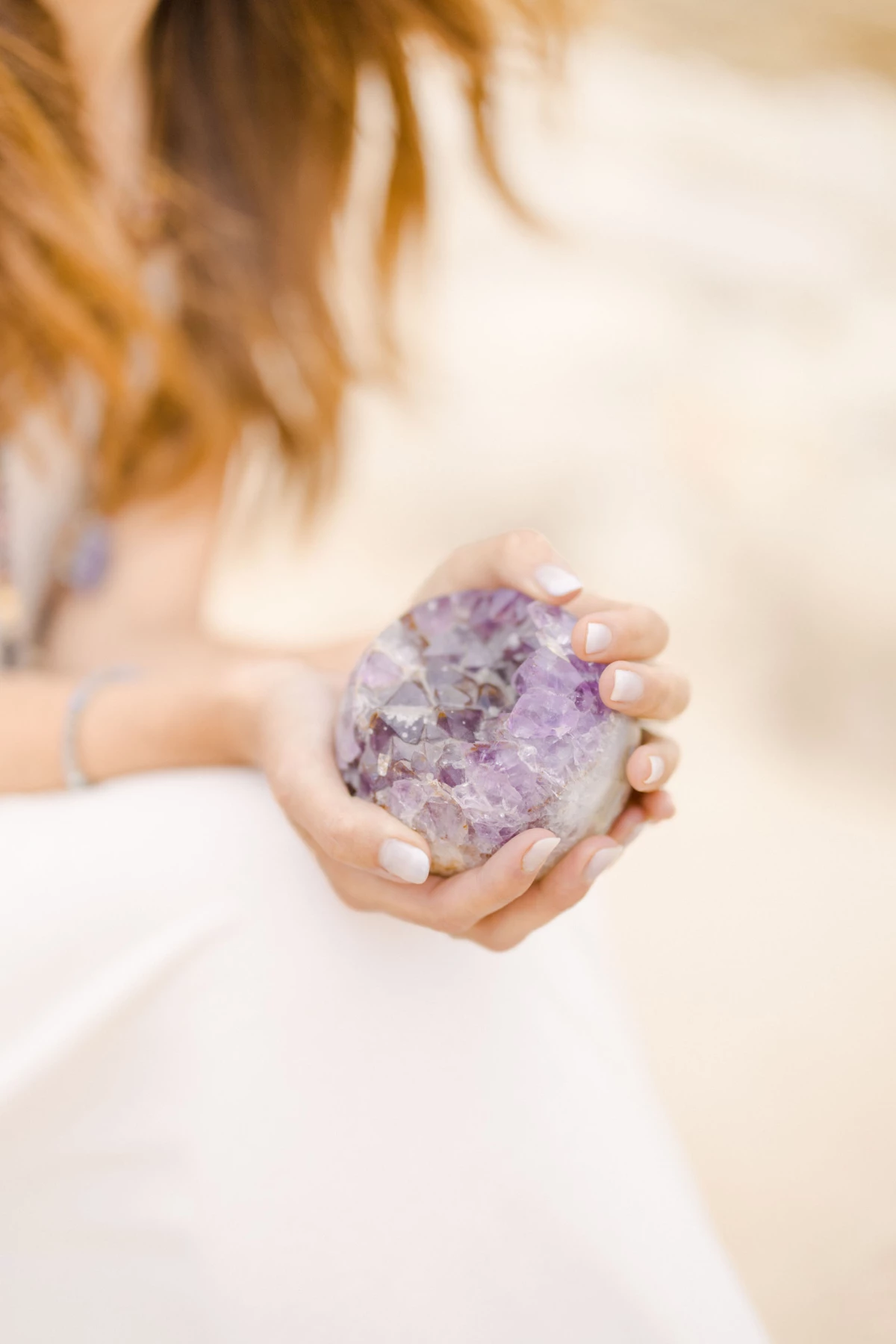 rose cristal gemme violet améthyste