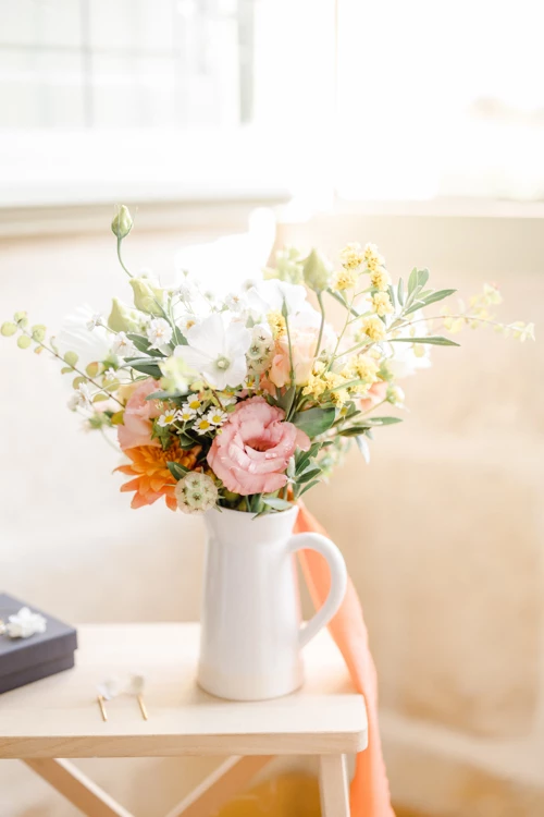 fleur composition florale pétale vase rose